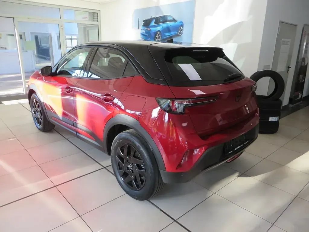 Usata Opel Mokka 101 CV (74 kW) 2023 Rosso SUV