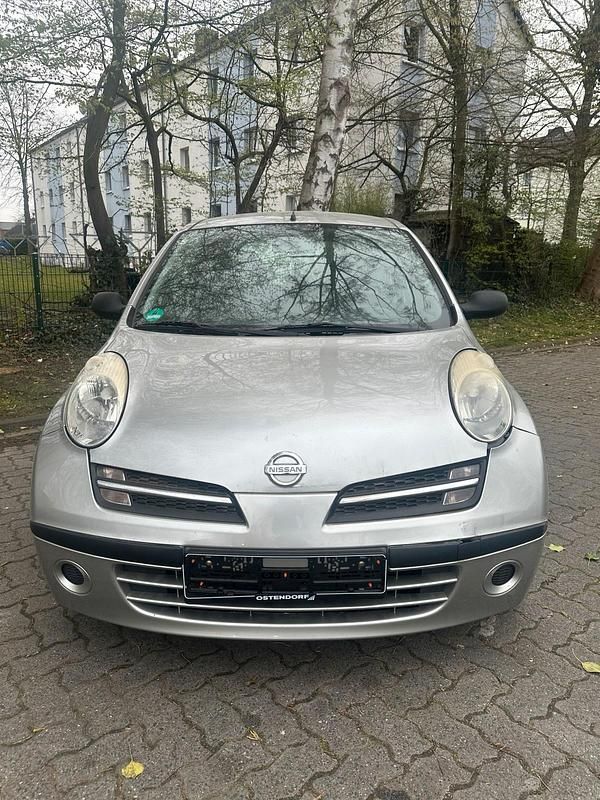 Gebraucht Nissan Micra 65 PS (47 kW) 2006 Silber Kleinwagen