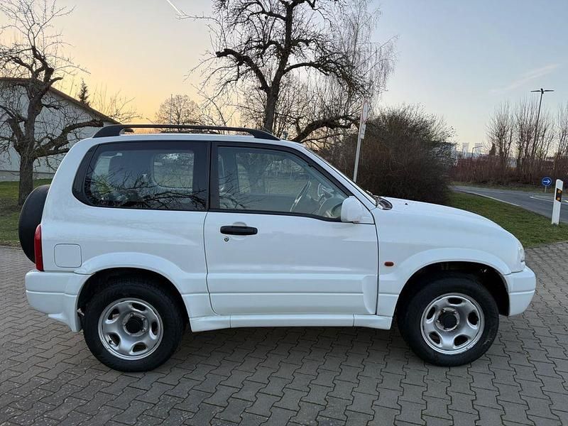 Gebraucht Suzuki Grand Vitara Comfort 94 PS (69 kW) 2002 Weiß SUV