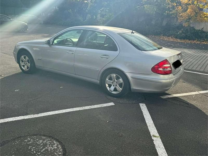 Gebraucht Mercedes E320 Elegance 224 PS (164 kW) 2002 Limousine