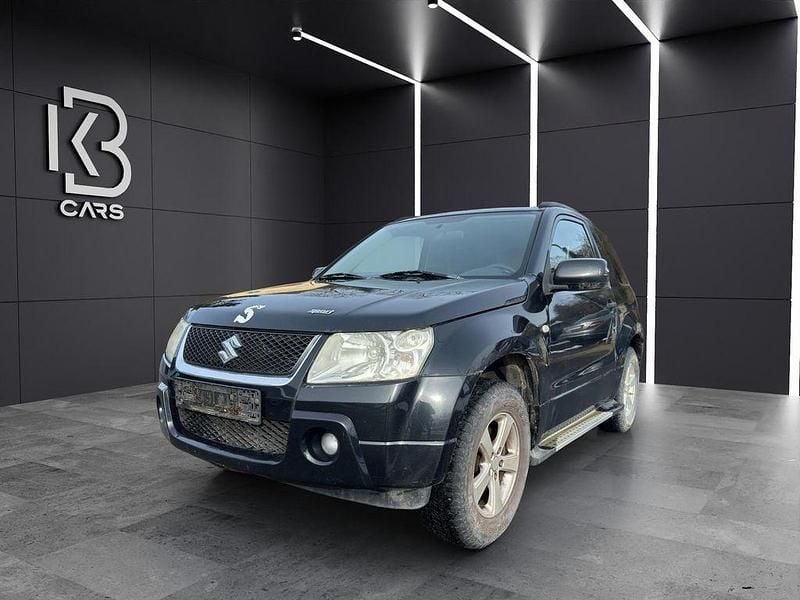 Schwarz Gebraucht 2006 Suzuki Grand Vitara Comfort SUV | 2.550 € - Bild 1/4