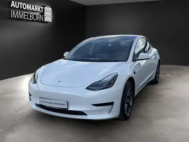 Gebraucht Tesla Model 3 RWD 239 kW (325 PS) 2022 Schwarz (metallic) Limousine
