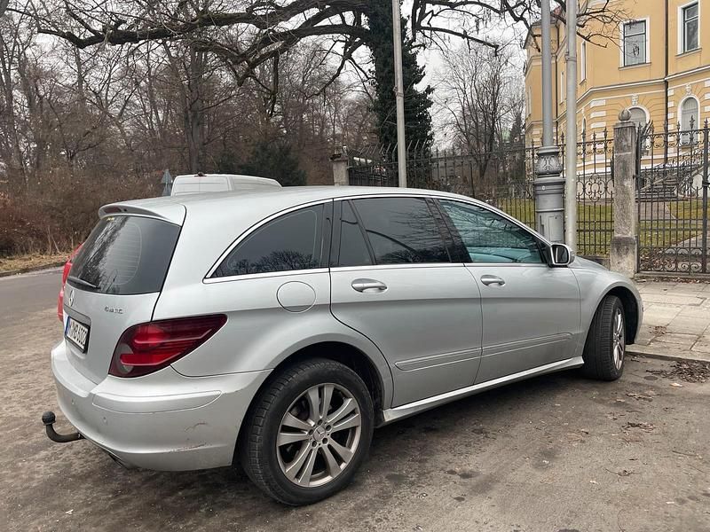 Gebraucht Mercedes R350 287 PS (211 kW) 2006 Silber Van / Kleinbus