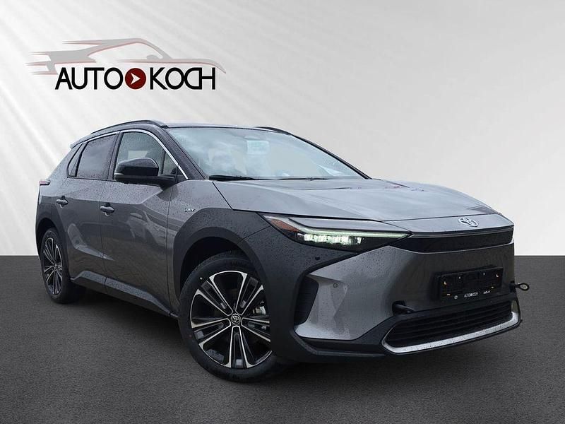 Silber Neu 2025 Toyota bZ4X Lounge SUV | 39.940 € (Guter Preis) - Bild 1/4
