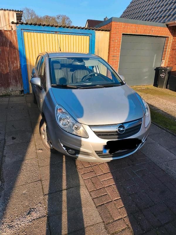 Gebraucht Opel Corsa 59 PS (43 kW) 2008 Silber Kleinwagen