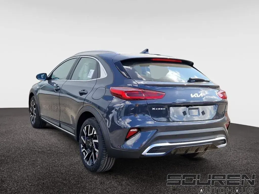 Neu Kia XCeed Comfort 150 PS (110 kW) 2026 Grau SUV