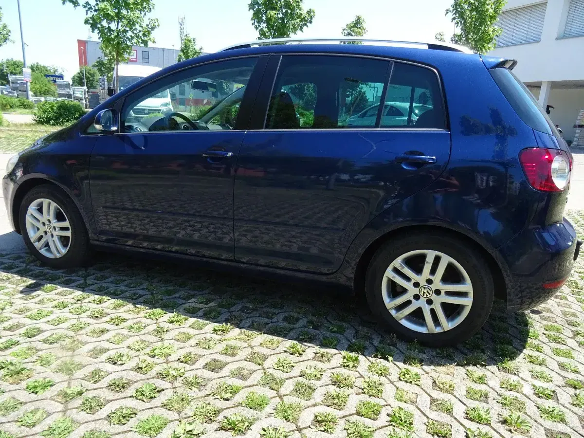 Gebraucht VW Golf VI Highline 122 PS (89 kW) 2010 Blau Kleinwagen