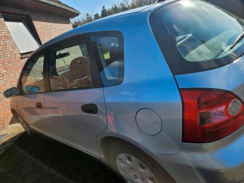 Gebraucht Honda Civic 110 PS (80 kW) 2001 Silber Limousine