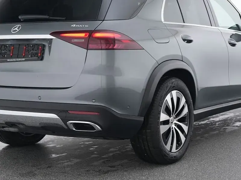 Gebraucht Mercedes GLE350 197 PS (144 kW) 2025 Grau SUV