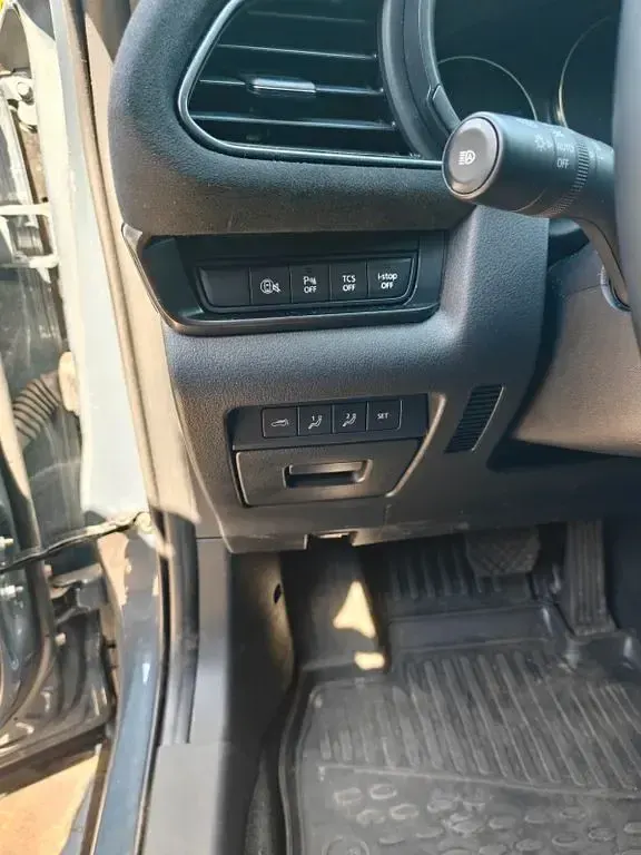 Używany Mazda CX-30 Selection 150 KM (110 kW) 2024 Szary SUV