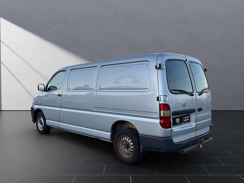 Gebraucht Toyota HiAce 117 PS (86 kW) 2008 Silver mica metallic Van / Kleinbus