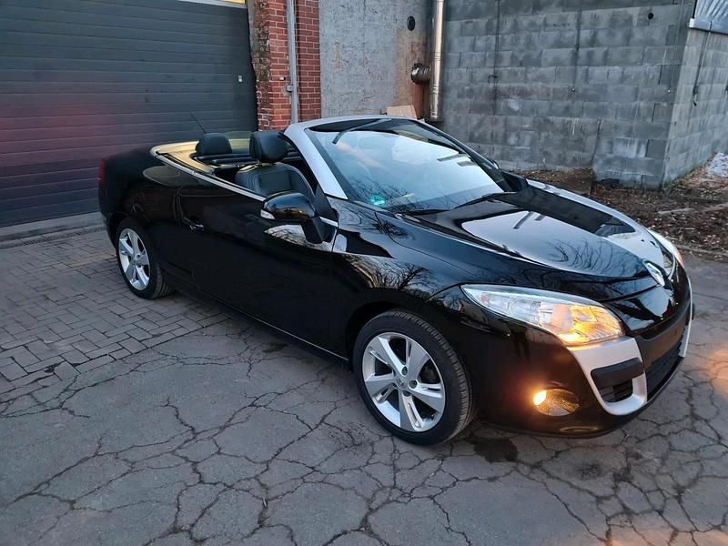 Schwarz Gebraucht 2013 Renault Mégane Cabriolet Cabrio | 8.499 € (Teuer) - Bild 1/4