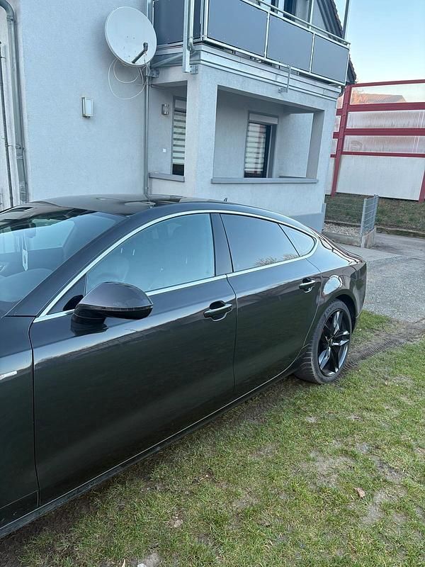 Gebraucht Audi A7 Comfort 300 PS (220 kW) 2011 Grau Kleinwagen