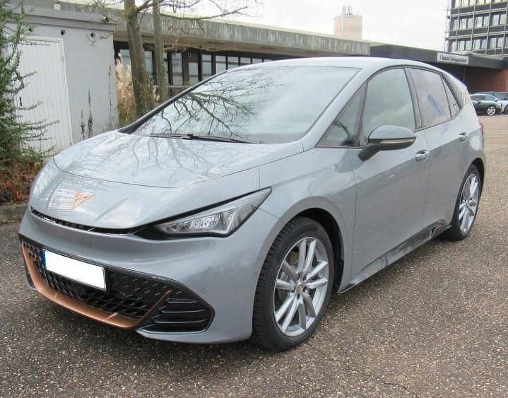 Usata Cupra Born 169 kW (231 CV) 2023 Grigio Utilitaria