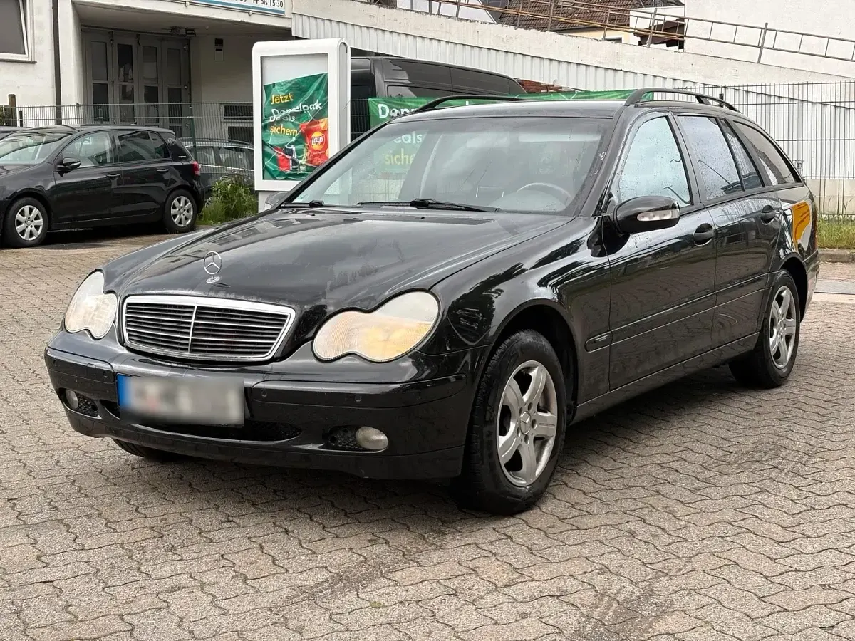Gebraucht Mercedes C180 143 PS (105 kW) 2003 Schwarz Kombi