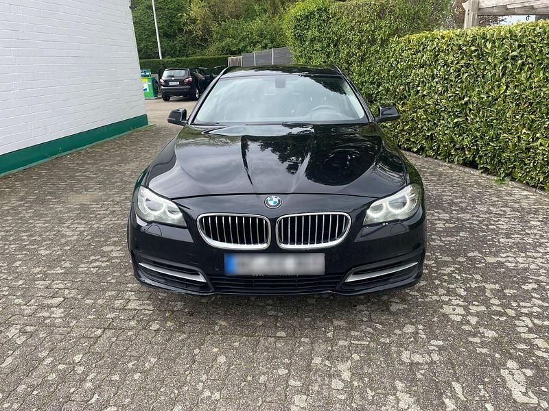 Gebraucht BMW 520 190 PS (139 kW) 2015 Schwarz Kombi