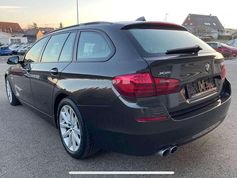 Gebraucht BMW 525 Performance 218 PS (160 kW) 2015 Braun Kombi