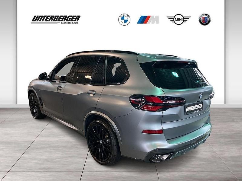 Gebraucht BMW X5 M Sport 352 PS (258 kW) 2025 Grau SUV