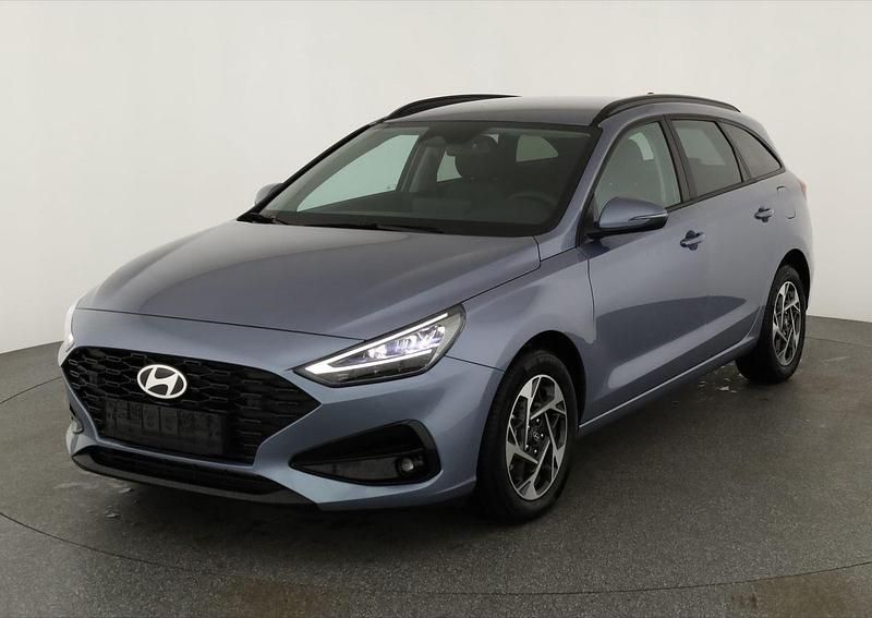 Meta blue mineraleffekt Gebraucht 2024 Hyundai i30 Kombi | 25.495 € (Guter Preis) - Bild 1/4