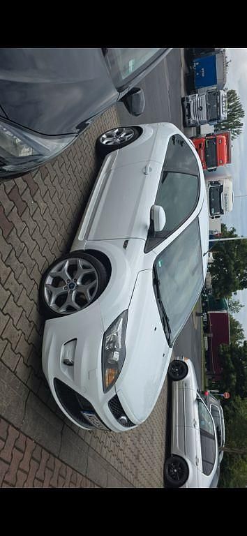 Gebraucht Ford Focus ST 226 PS (166 kW) 2010 Weiß Limousine