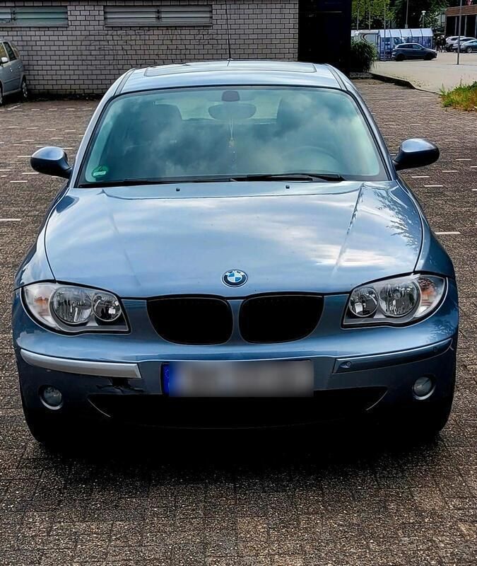 Grau Gebraucht 2006 BMW 116 Kleinwagen | 4.499 € (Fairer Preis) - Bild 1/4