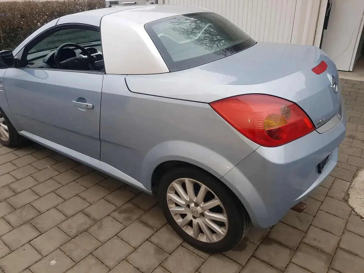 Gebraucht Opel Tigra 90 PS (66 kW) 2005 Blau Cabrio