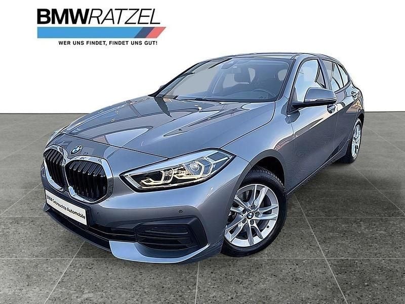 Grau Gebraucht 2022 BMW 116 Advantage Kleinwagen | 19.230 € (Fairer Preis) - Bild 1/4