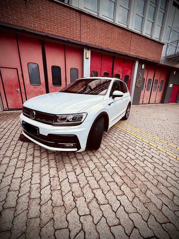 Weiß Gebraucht 2018 VW Tiguan Comfortline SUV | 21.600 € (Fairer Preis) - Bild 1/4