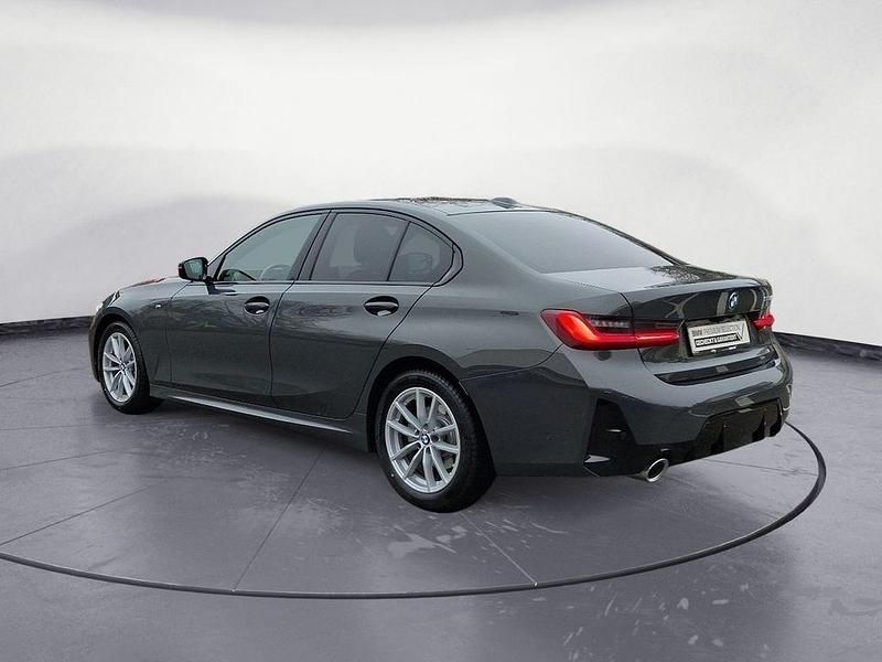 Gebraucht BMW 320 M Sport 190 PS (139 kW) 2025 Grau Limousine