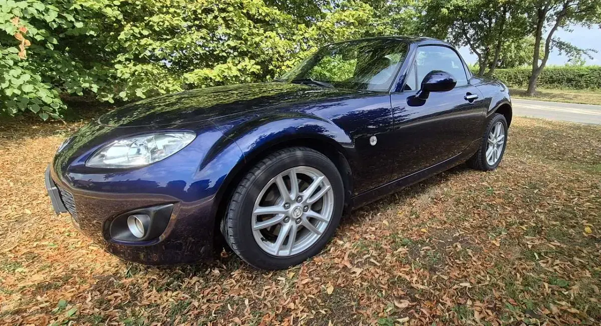 Gebraucht Mazda MX5 126 PS (92 kW) 2010 Tiamatblau metallic Cabrio