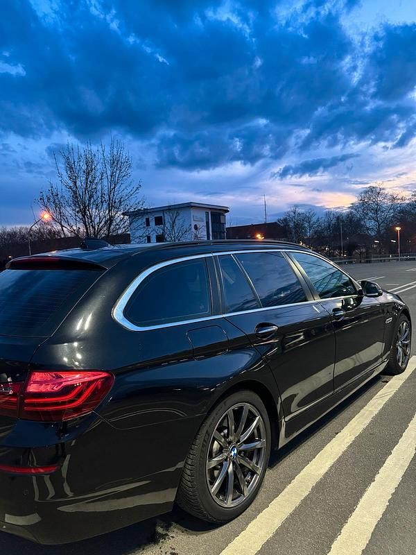 Gebraucht BMW 520 197 PS (144 kW) 2015 Schwarz Kombi