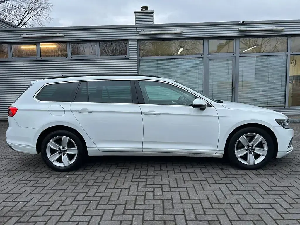 Gebraucht VW Passat Business 190 PS (139 kW) 2020 Pure white Kombi