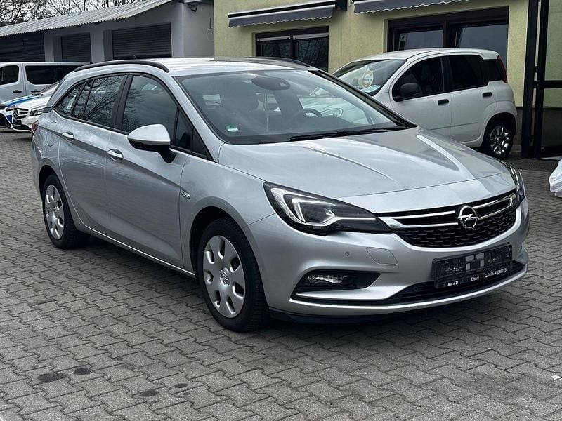 Gebraucht Opel Astra Edition 136 PS (100 kW) 2018 Silber Kombi