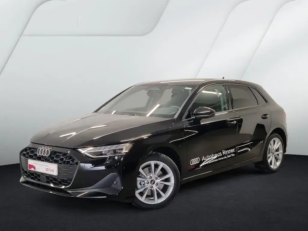 Gebraucht Audi A3 Sport 150 PS (110 kW) 2026 Schwarz Limousine