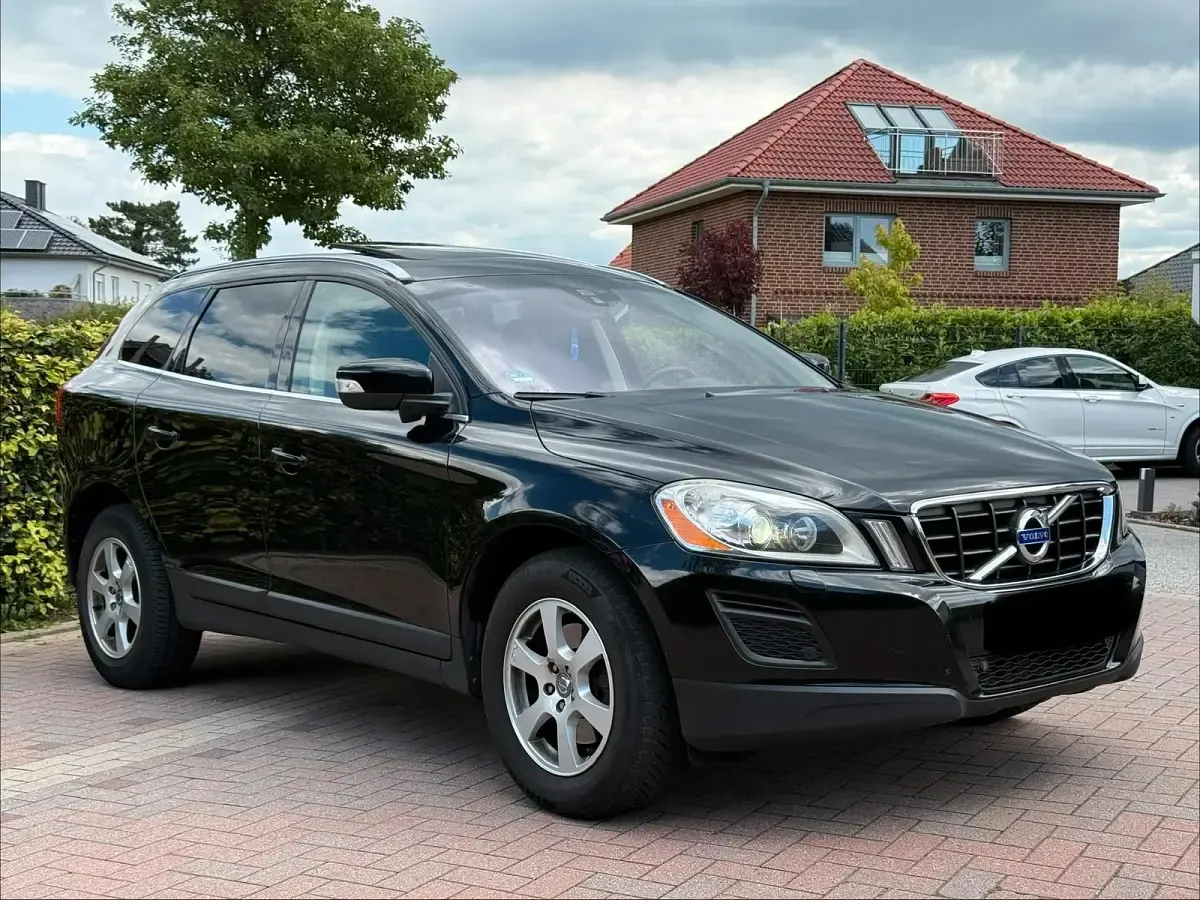 Gebraucht Volvo XC60 Summum 215 PS (158 kW) 2011 Schwarz SUV