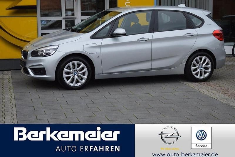 Silber Gebraucht 2018 BMW 225 Active Tourer Advantage Van / Kleinbus | 15.880 € (Fairer Preis) - Bild 1/4