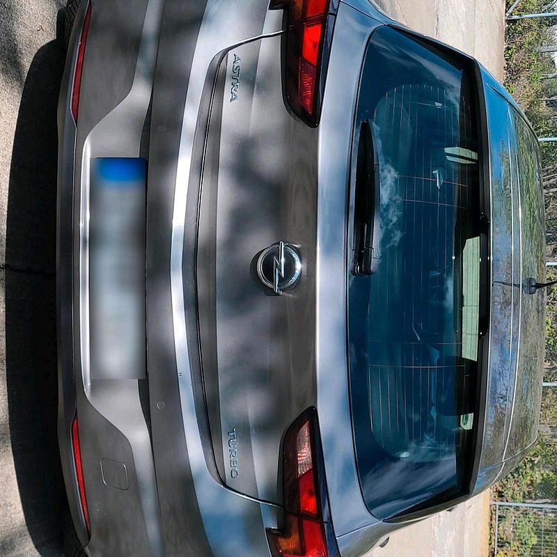 Usata Opel Astra 140 CV (102 kW) 2017 Grigio Berlina