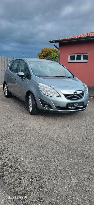 Silber Gebraucht 2010 Opel Meriva Van / Kleinbus | 3.200 € (Fairer Preis) - Bild 1/4