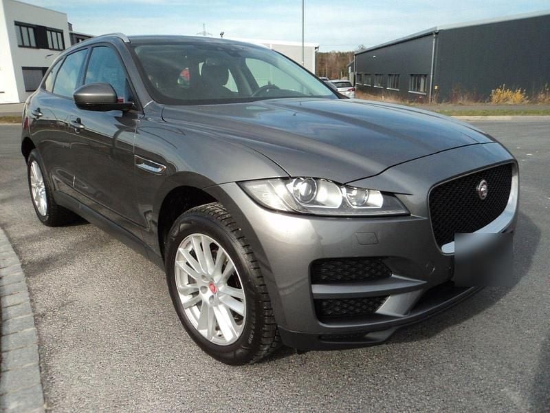 Gebraucht Jaguar F-Pace 179 PS (131 kW) 2017 Grau SUV