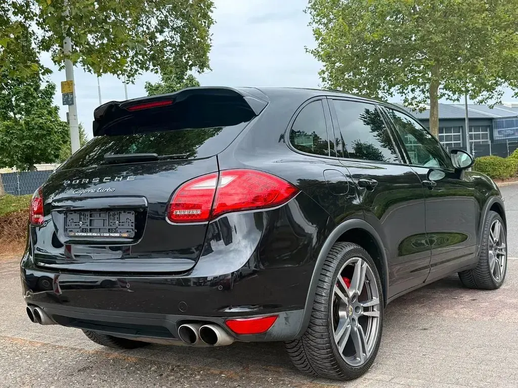 Gebraucht Porsche Cayenne Turbo 500 PS (367 kW) 2012 Schwarz SUV