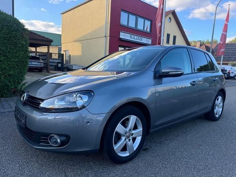 Grau Gebraucht 2010 VW Golf VI Team Limousine | 6.600 € (Guter Preis) - Bild 1/4