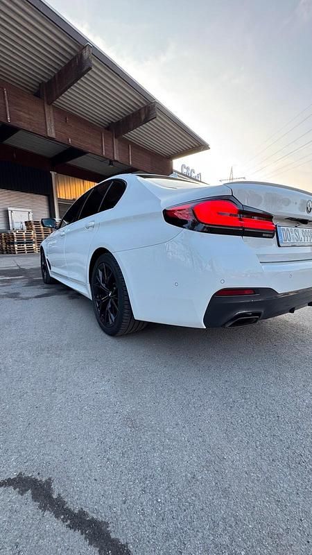 Gebraucht BMW 530e Comfort Edition 2020 Weiß Limousine