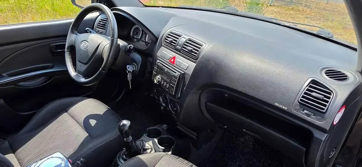 Gebraucht Kia Picanto Start 65 PS (47 kW) 2009 Galaxyschwarz Kleinwagen