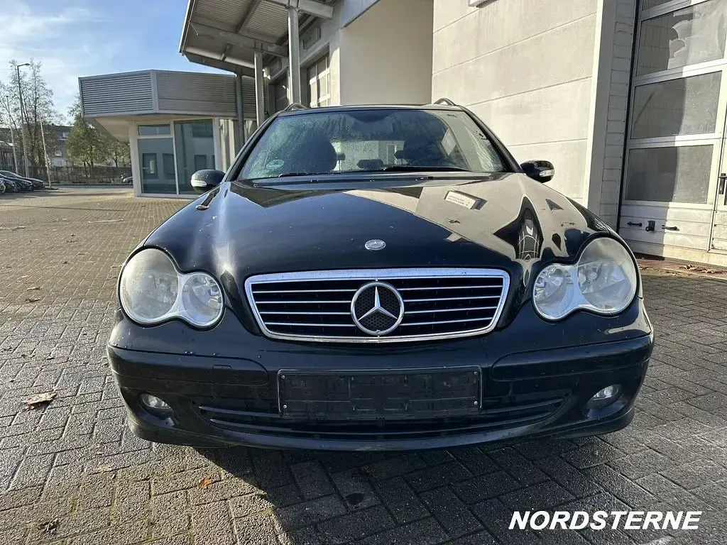 Gebraucht Mercedes C200 122 PS (89 kW) 2005 Schwarz Kombi