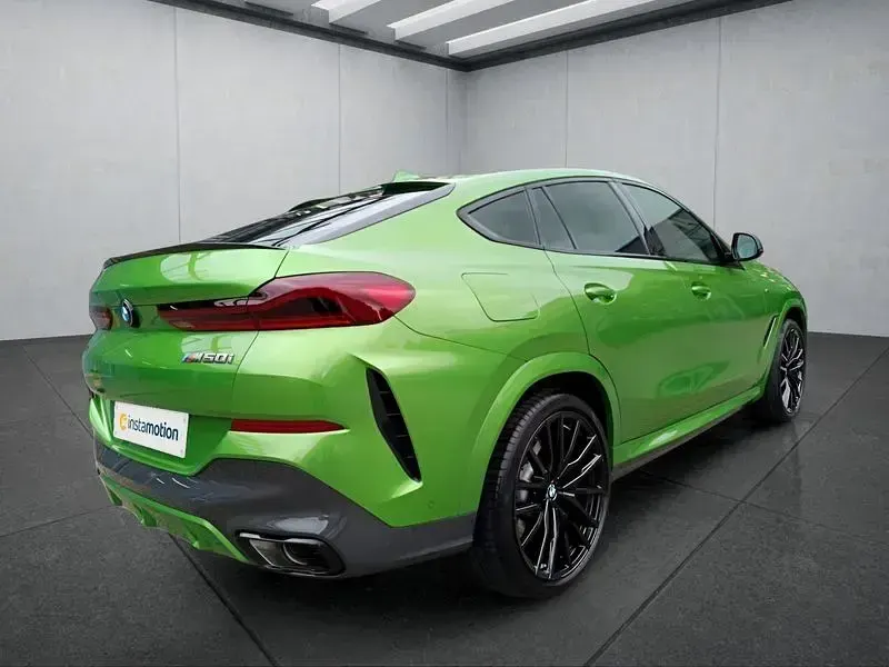 Gebraucht BMW X6 M50 530 PS (389 kW) 2022 Grün SUV