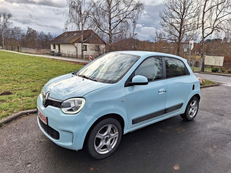 Gebraucht Renault Twingo Zen 60 kW (82 PS) 2021 Grün Kleinwagen