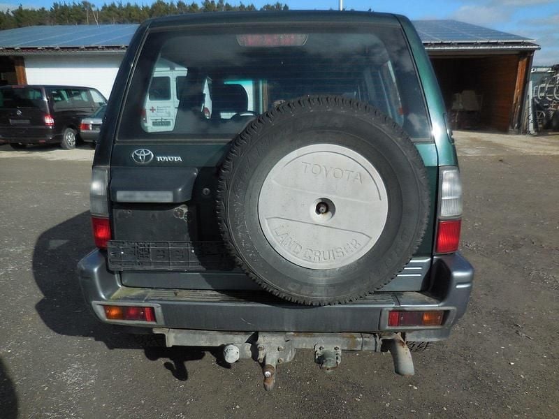 Gebraucht Toyota Land Cruiser 163 PS (119 kW) 2000 Grün SUV