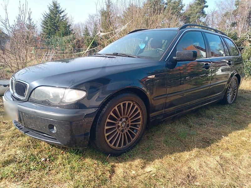Gebraucht BMW 330 204 PS (150 kW) 2005 Blau Kombi