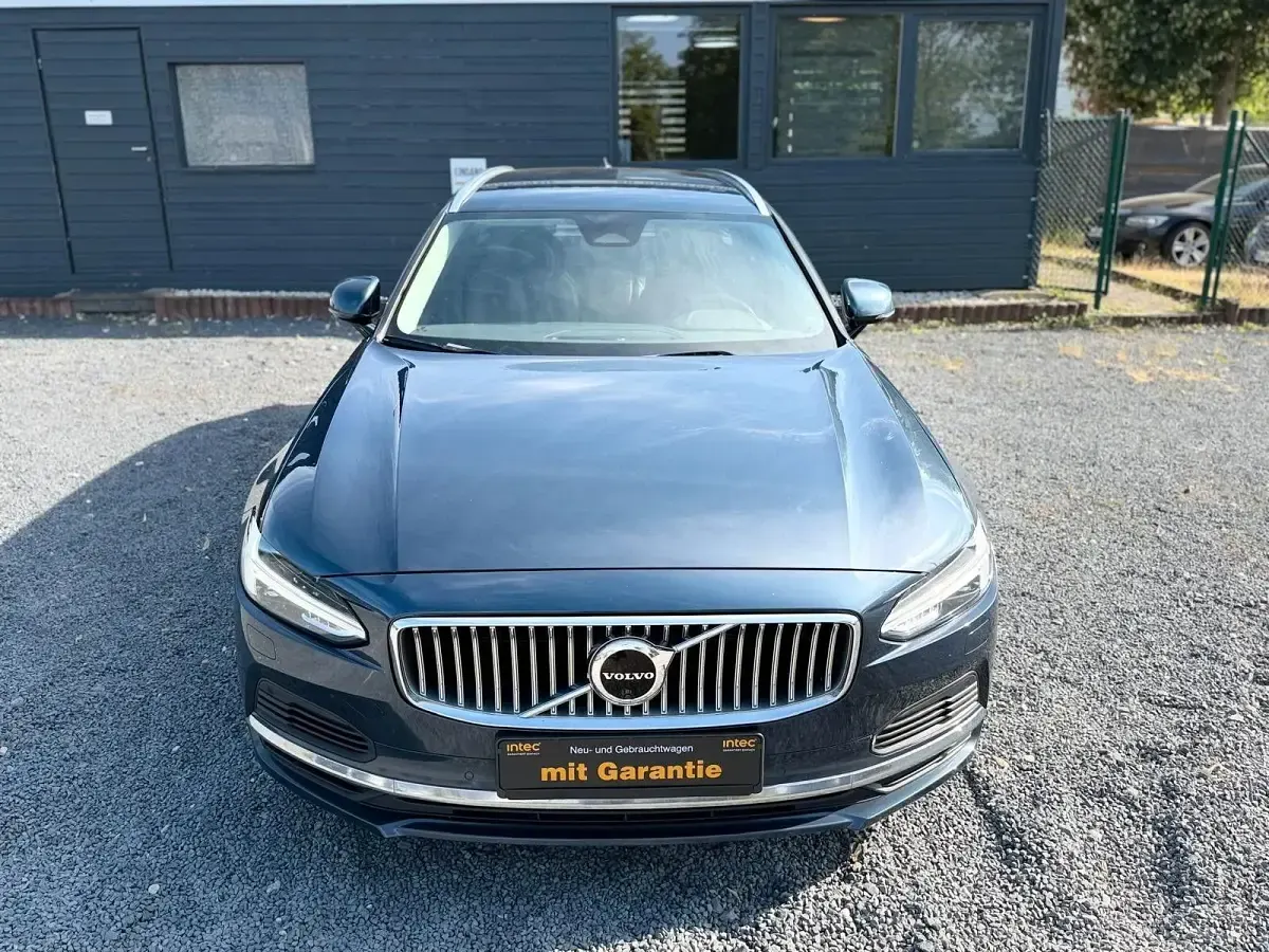 Gebraucht Volvo V90 Inscription 398 PS (292 kW) 2022 Denim blue Kombi