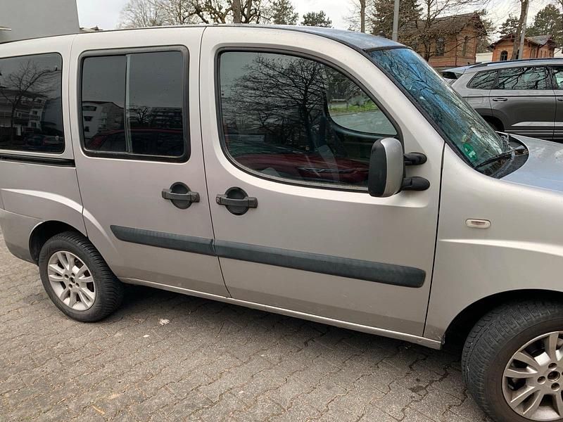 Gebraucht Fiat Doblò 77 PS (56 kW) 2006 Grau Van / Kleinbus
